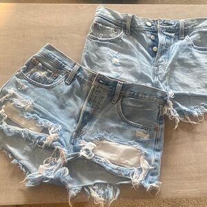 (2 for 1 Deal) Levi’s Distressed Denim Shorts
